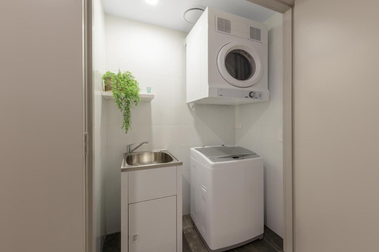 เมอริตัน สวีท พิตต์ สตรีท Hotel ซิดนีย์ ภายนอก รูปภาพ Laundry room